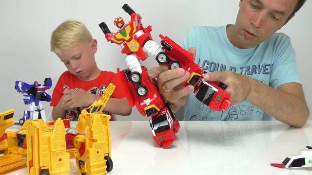 Трансформеры Карбот Робот трансформируется в Автобус Пожарную Полицейскую машинки и Скорую помощь