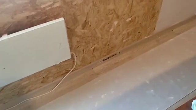 поклеил обои на кухне смотреть онлайн