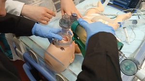 ИВЛ искусственная вентиляция легких новорожденному