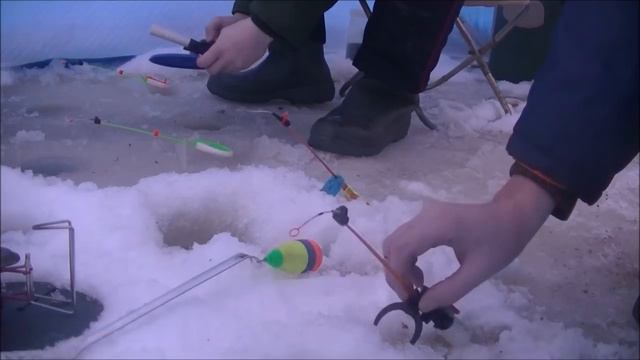 Зимняя Рыбалка 22 декабря 2018 на течении рыба елец смотреть онлайн