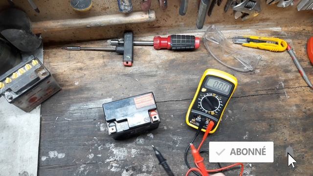 La batterie : Encore déchargée ! Mais Pourquoi?? смотреть онлайн