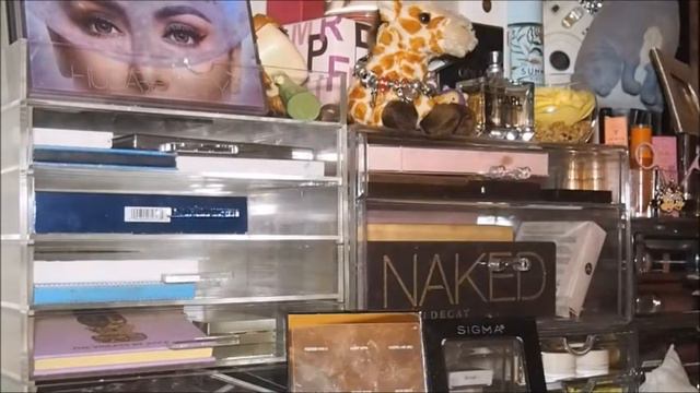 SHOP MY STASH AND SWATCH SATURDAY | ROTATING THROUGH MY ENTIRE MAKEUP COLLECTION смотреть онлайн