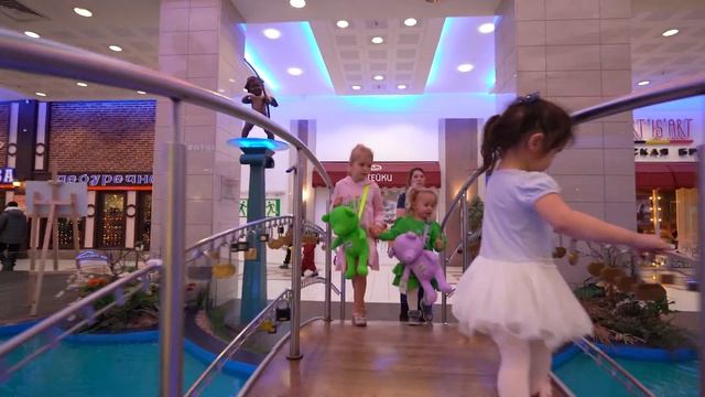 Лучший шопинг для детей в Санкт-Петербурге смотреть онлайн