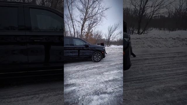 Cadillac Escalade. смотреть онлайн