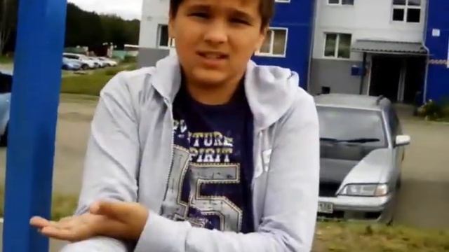 #Трюки на турнике# Кровавый стульчик или же паучок смотреть онлайн