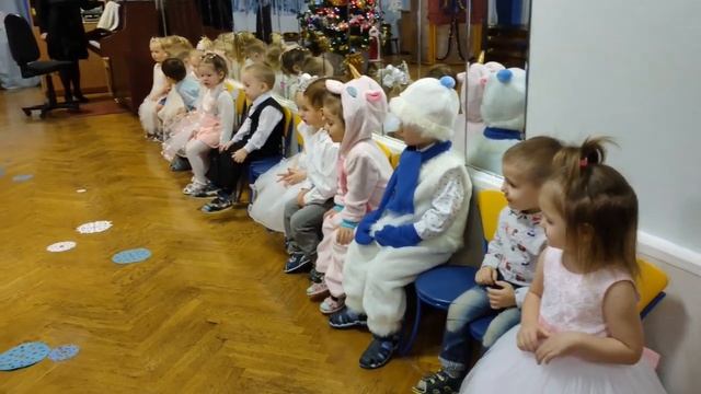 Новый 2021 год Первая младшая группа смотреть онлайн