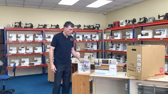Steve Bamber talks about the very lightly used Bernina 570QE that we have for sale. смотреть онлайн
