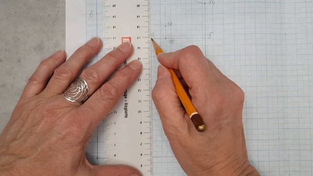 Универсальная выкройка вязаного детского платья за 30 минут! #машинноевязание #вязание #платье смотреть онлайн