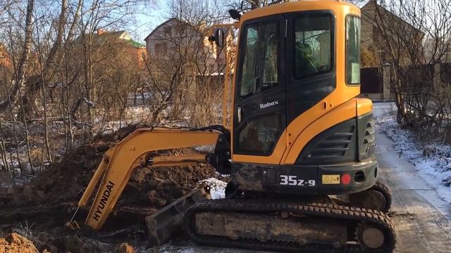 Мини-экскаватор Hyundai R35Z-9 смотреть онлайн