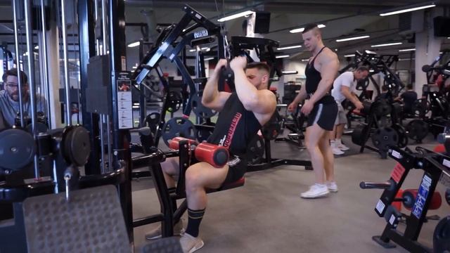 How to Back and Biceps Workout (High Volume) смотреть онлайн