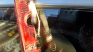 Замена лампы дополнительного стоп-сигнала Renault Kangoo II /How to replace lamp of aux brake signa