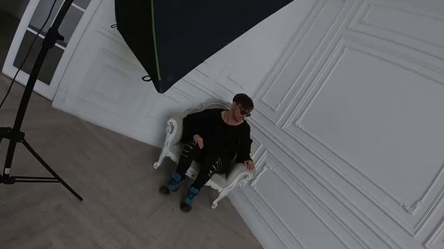 ИГОРЬ КУМИЦКИЙ (backstage со съемок в павильонах Кросс-Фото) photoset N1 смотреть онлайн
