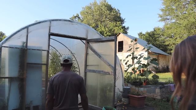 Self-Reliant Family Builds a Thriving Homestead While Living in a Tiny Yurt смотреть онлайн