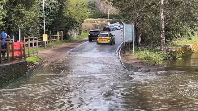 Emergency Services vs Flooded Rufford Ford. The Police Become A FAIL Victim And More!! смотреть онлайн