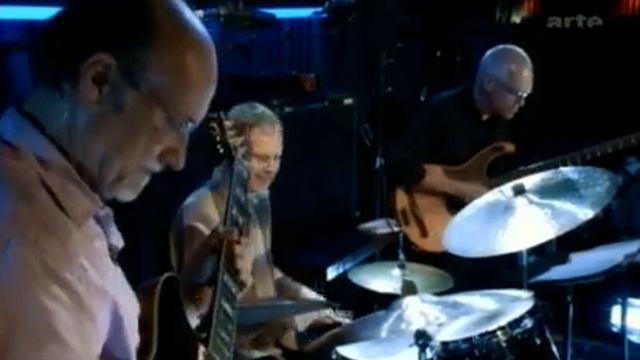 JOHN SCOFIELD | STEVE SWALLOW | BILL STEWART - Live at the Blue Note, NewYork 2004 смотреть онлайн