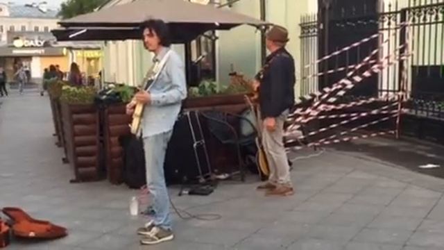 Уличные музыканты. ул. Пятницкая, Москва смотреть онлайн