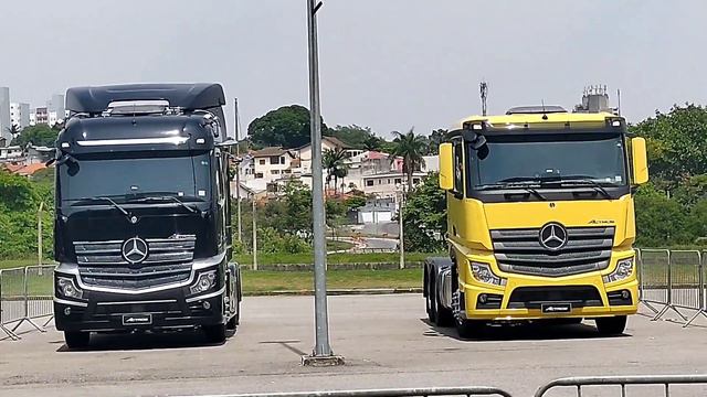 NOVOS MERCEDES BENZ ACTROS EURO6 NA FENATRAN 2022! смотреть онлайн