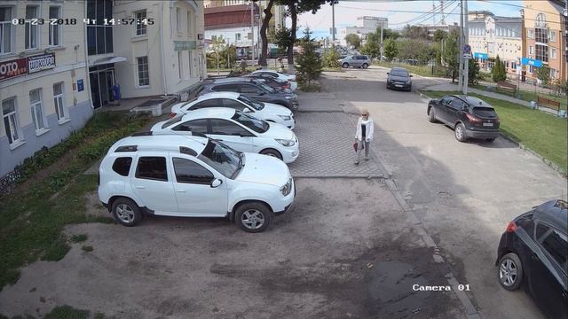 Hikvision DS-2CE18U8T-IT3 (TVI, 8Мп, 2.8мм) смотреть онлайн