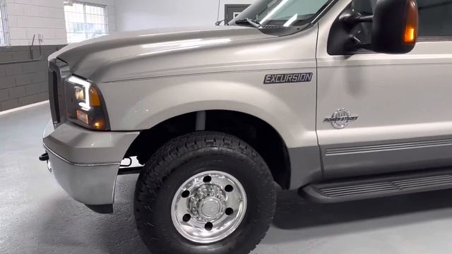 2005 Ford Excursion 4x4 Bulletproofed смотреть онлайн