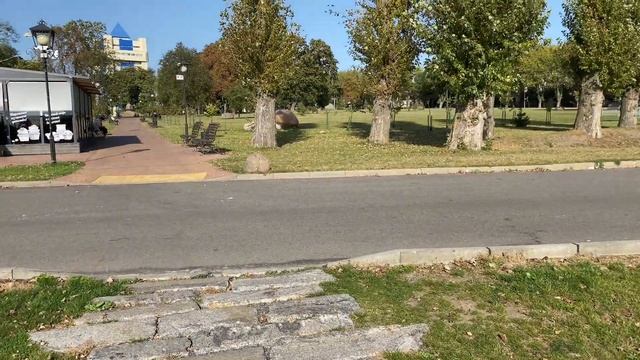 ТЕПЛАЯ ОСЕНЬ/ ГУЛЯЮ/ ПОТЕРЯЛА КОШЕЛЕК/ УЖИН смотреть онлайн