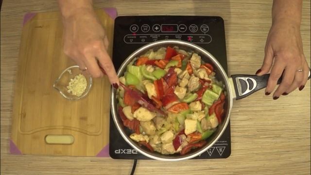 Сливочный венгерский паприкаш из курицы! Вкуснейшее блюдо! смотреть онлайн