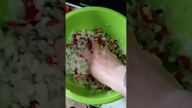 Фирменный Рецепт, Жареной картошки,с особым способом маринования лука. #жареннаякартошка #лук #2023 смотреть онлайн