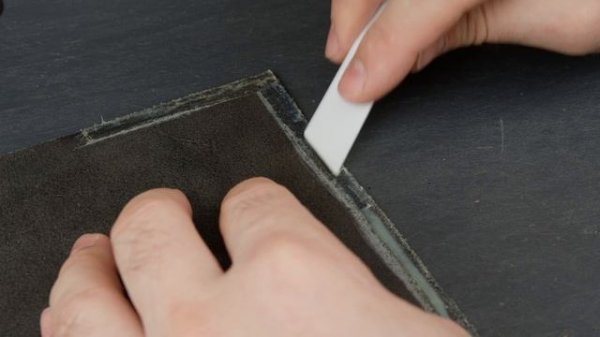 Wallet-case for money, plastic cards and auto documents. Free PDF pattern