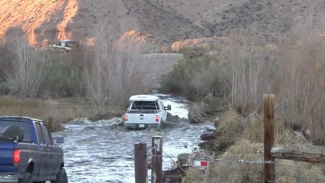00084 Mohave CreekCrossing Trucks смотреть онлайн