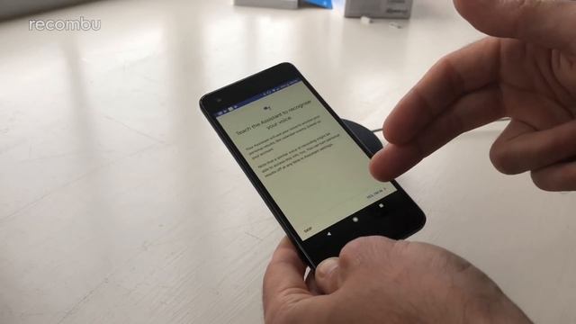 Google Home Mini Unboxing, Setup & Hands-on Review смотреть онлайн