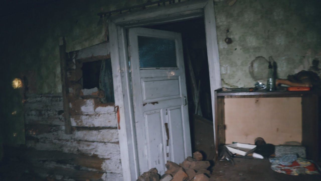 УСТАНОВИЛ КАМЕРЫ В ЗАБРОШЕННОМ ДОМЕ С ПОЛТЕРГЕЙСТОМ провел сеанс эгф / фэг / evp смотреть онлайн