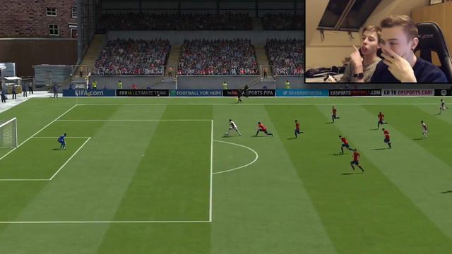 FIFA 14 NEXT GEN - 2 GIRLS 1 SERIES - EPISODE 11 : RECORD SIGNING! смотреть онлайн
