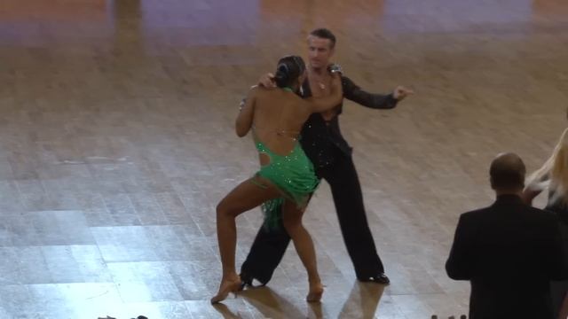 Georgy Trifonov - Bella Bakarova, 1/8 Cha-Cha-Cha смотреть онлайн