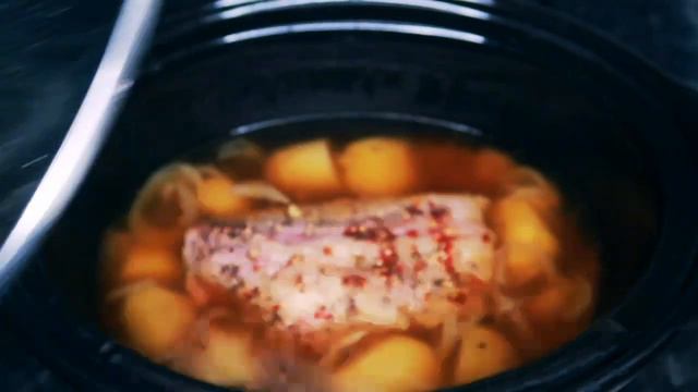 The Most Tender Slow Cooker Corned Beef And Cabbage Recipe For St Patricks Day смотреть онлайн