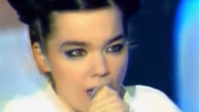 POR QUÉ Björk ES TAN IMPORTANTE смотреть онлайн