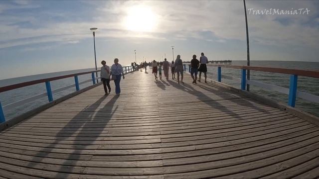 Sea Bridge in Palanga. The most famous bridge in Lithuania. The Baltic Sea. смотреть онлайн