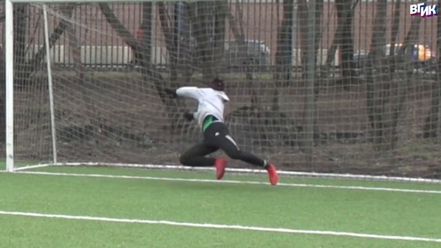 УГАДАЙ, КАК ЗАБИТЬ ПЕНАЛЬТИ, ЧТОБЫ ПОЛУЧИТЬ 5000 РУБЛЕЙ | Нечай, Ромарой, Саня FIFA, Сибскана смотреть онлайн