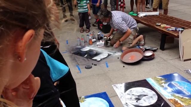 Уличный художник в Дрездене смотреть онлайн