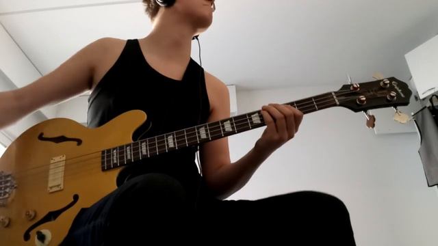 Black Sabbath - National Acrobat (Bass cover) смотреть онлайн