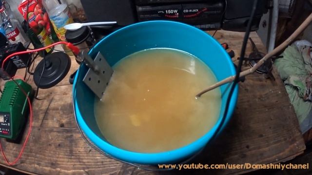 ПРОБУЕМ ЭЛЕКТРОЛИЗ МЕТАЛЛА ОТ РЖАВЧИНЫ смотреть онлайн