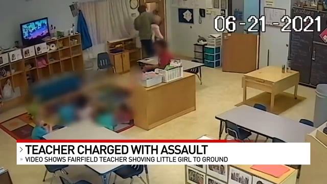 "What a heartless man:" Video shows day care employee James Ciolino shoving girl to the ground смотреть онлайн