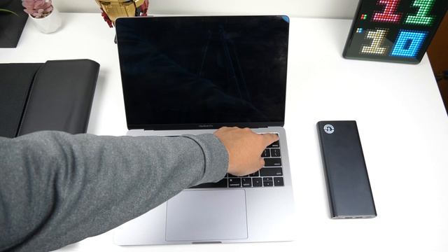 J-Go Tech Z-Series 26,800mAh PD USB C 100W Powerbank Review | The Ultimate Portable Power Station смотреть онлайн