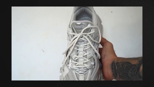 Balenciaga Track V2 Review + On Foot смотреть онлайн