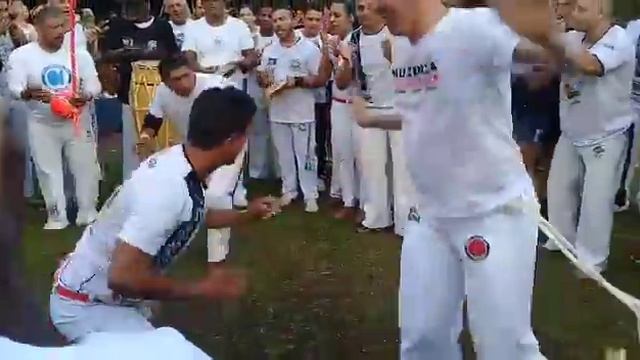 Abadá capoeira meos amigos ?? смотреть онлайн
