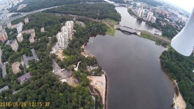 Химки. Микрорайон Левобережный. Вид с высоты 250 метров. смотреть онлайн