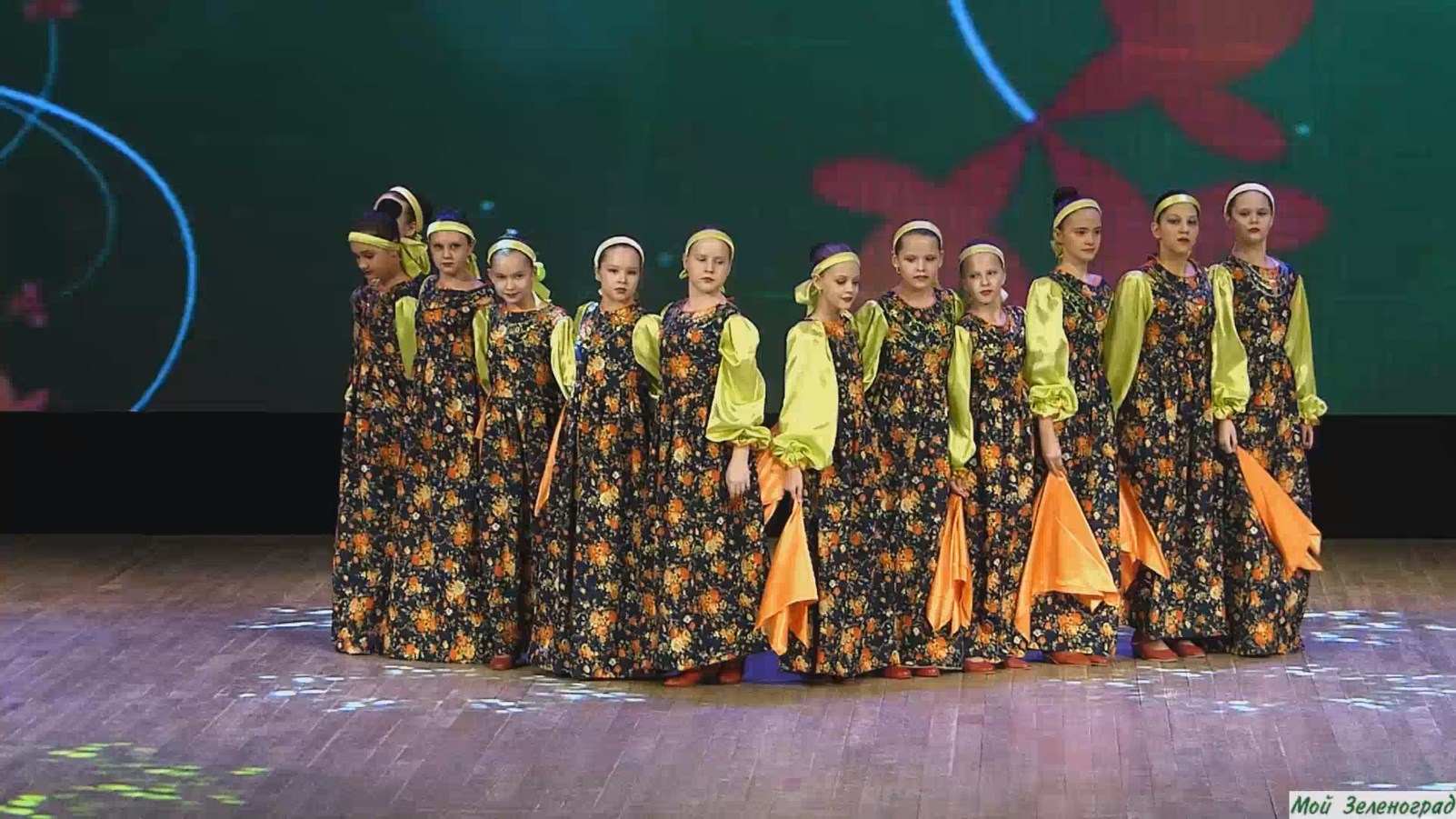 Танцевальный ансамбль «Вдохновение». Хоровод «Со вьюном я хожу»