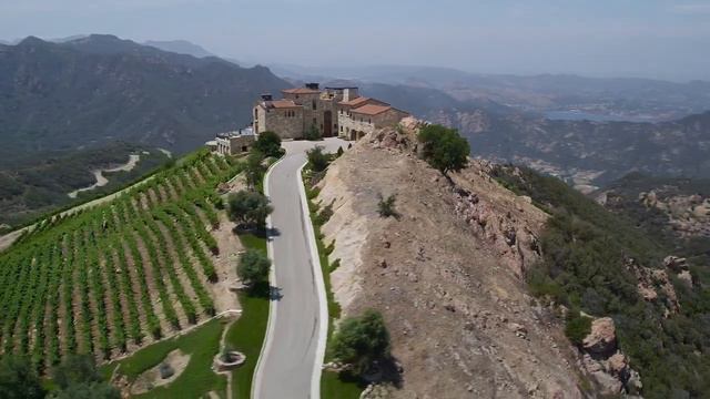 Aerial Malibu Rocky Oaks смотреть онлайн