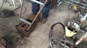 Простая наковальня своими руками из металлолома, быстро и самодельная, безрогая для ковки металла