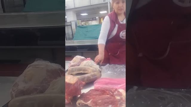 Омск. Казачий рынок. Почем конина? Красавица Казашка смотреть онлайн