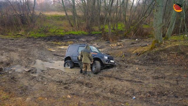 Игра "Засада 4WD": адский самопрыг Suzuki Jimny смотреть онлайн
