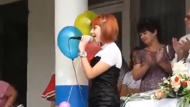 Первый звонок Поет Налывайко Валерия Бирюково смотреть онлайн